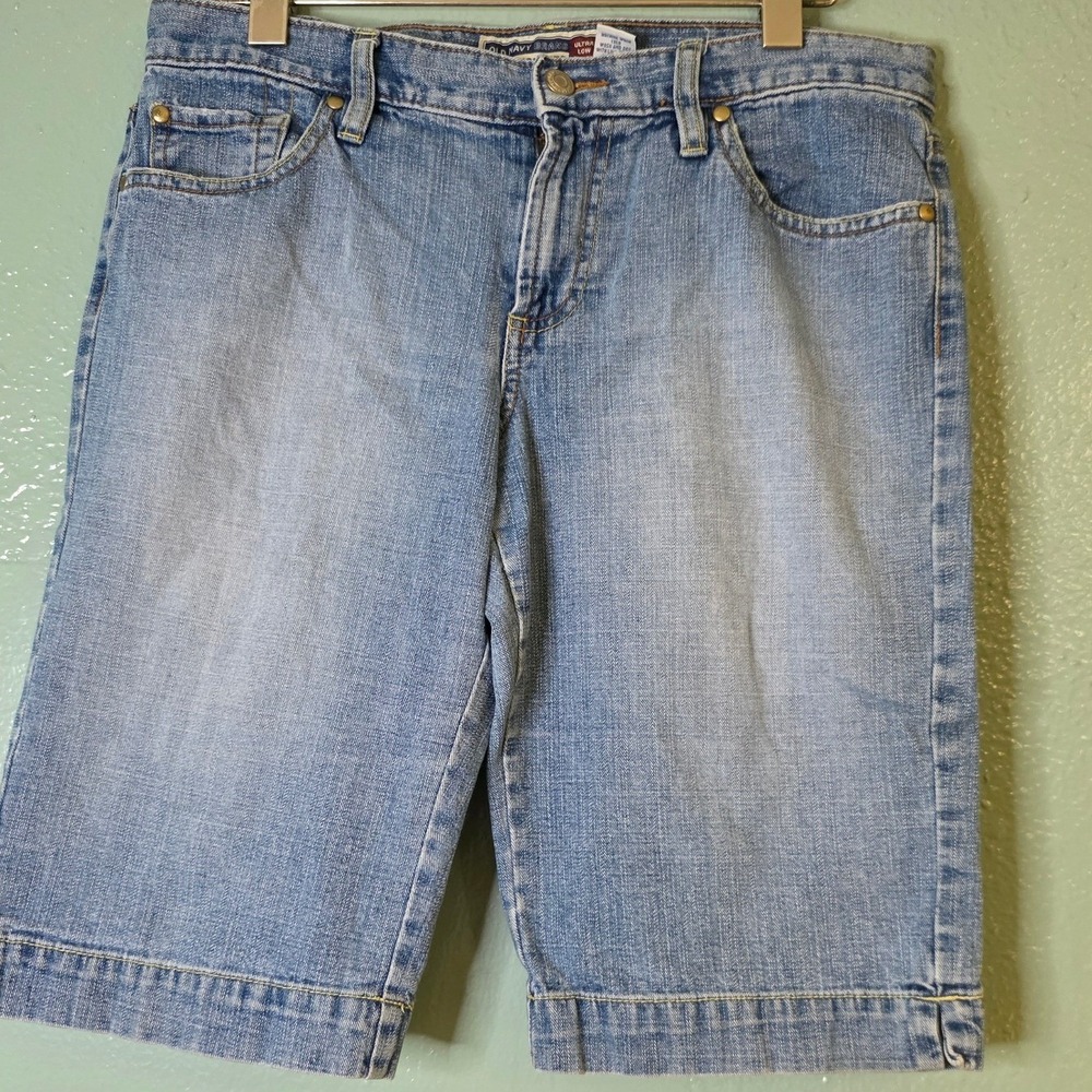 Old Navy Denim Shorts Light Wash Ultra Low Waist Size 8 W30 L13